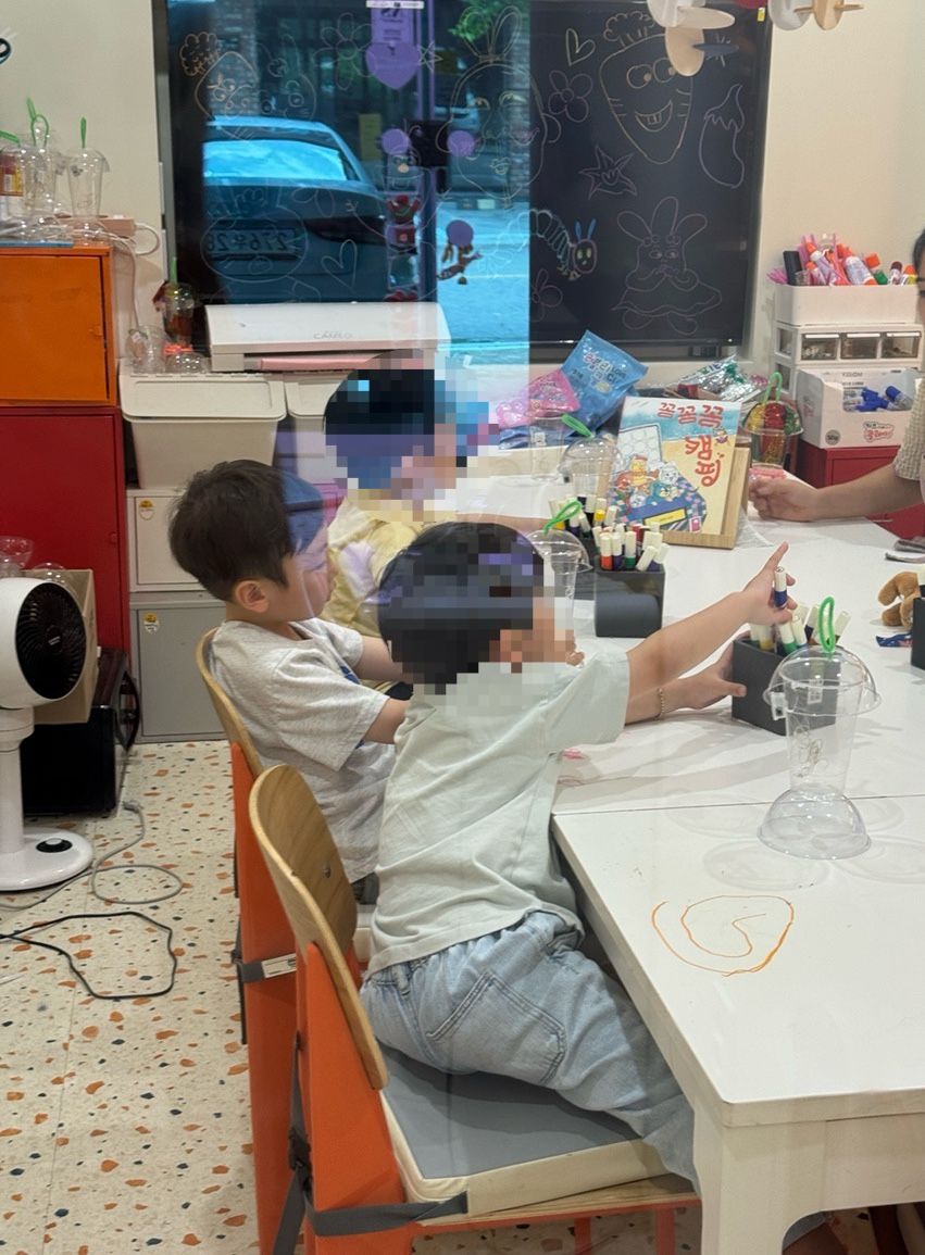 https://image.mom-mom.net/eyJidWNrZXQiOiJtb21tb20tbW9tc3RvdWNoIiwia2V5IjoicGxhY2VzLzY4YjUzMGVhYjI4NzBlN2RkNDI2YTYxYi5qcGciLCJlZGl0cyI6eyJyZXNpemUiOnsid2lkdGgiOjM2OCwiaGVpZ2h0Ijo1MDB9fX0=
