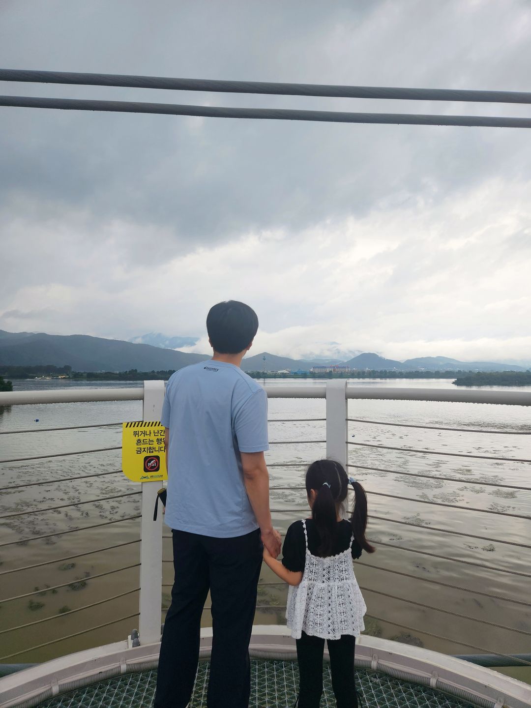 https://image.mom-mom.net/eyJidWNrZXQiOiJtb21tb20tbW9tc3RvdWNoIiwia2V5IjoicGxhY2VzLzY4YzAzYzE0YjAwMmMyMTg4NjI0NjM1OC5qcGciLCJlZGl0cyI6eyJyZXNpemUiOnsid2lkdGgiOjM3NSwiaGVpZ2h0Ijo1MDB9fX0=