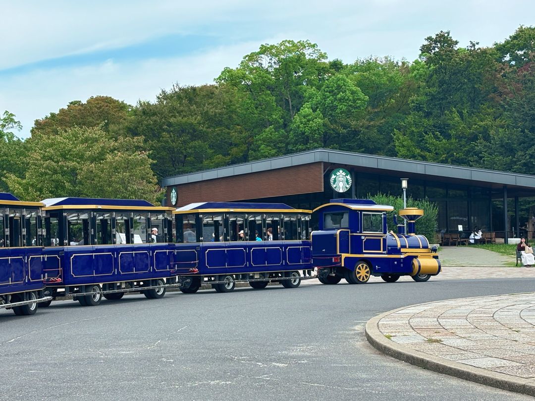 모리노미야역 로드트레인