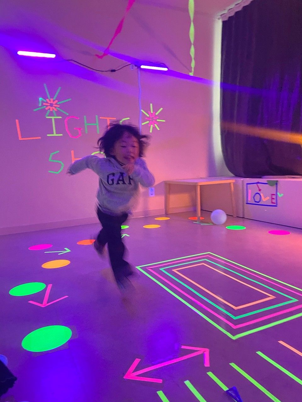 https://image.mom-mom.net/eyJidWNrZXQiOiJtb21tb20tbW9tc3RvdWNoIiwia2V5IjoicGxhY2VzLzY4ZGFmMzczOWFhMTE2YTkyZDE5ZWI0Ny5qcGVnIiwiZWRpdHMiOnsicmVzaXplIjp7IndpZHRoIjozNzUsImhlaWdodCI6NTAwfX19