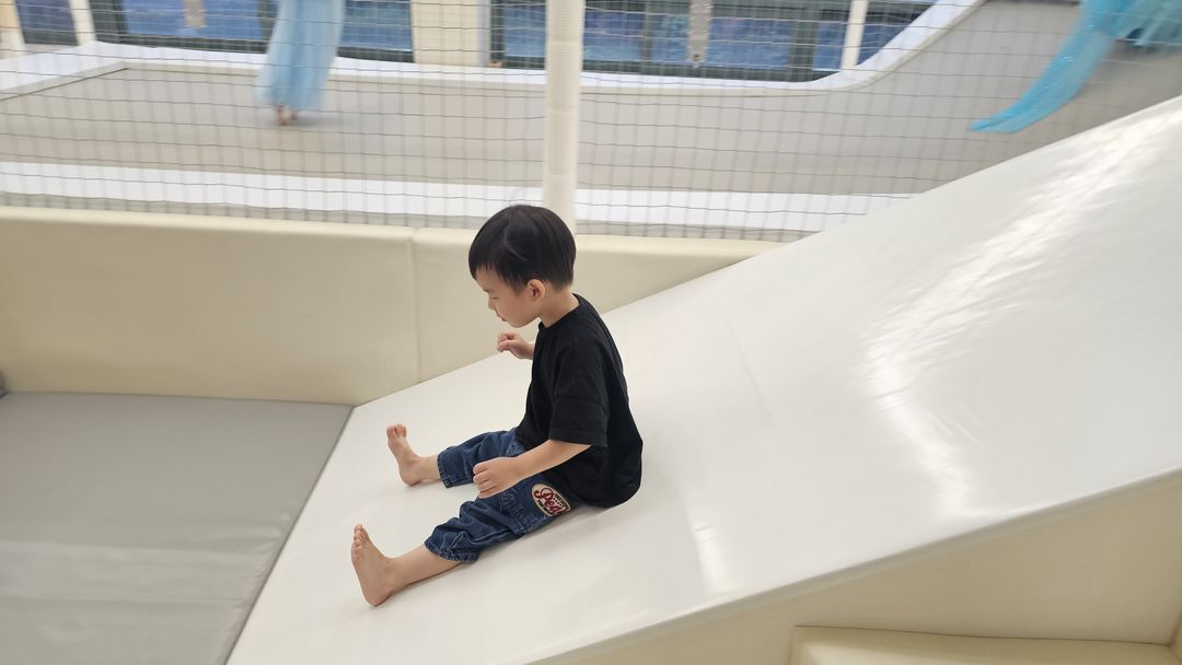 https://image.mom-mom.net/eyJidWNrZXQiOiJtb21tb20tbW9tc3RvdWNoIiwia2V5IjoicGxhY2VzLzY4ZThiOWIxNTJlYTcyNmNlZTBlOTYxMy5qcGciLCJlZGl0cyI6eyJyZXNpemUiOnsid2lkdGgiOjUwMCwiaGVpZ2h0IjoyODF9fX0=