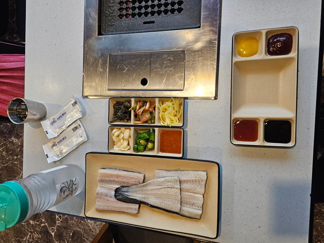 민물장어 무한리필 34,000원 와라장어구이 본점