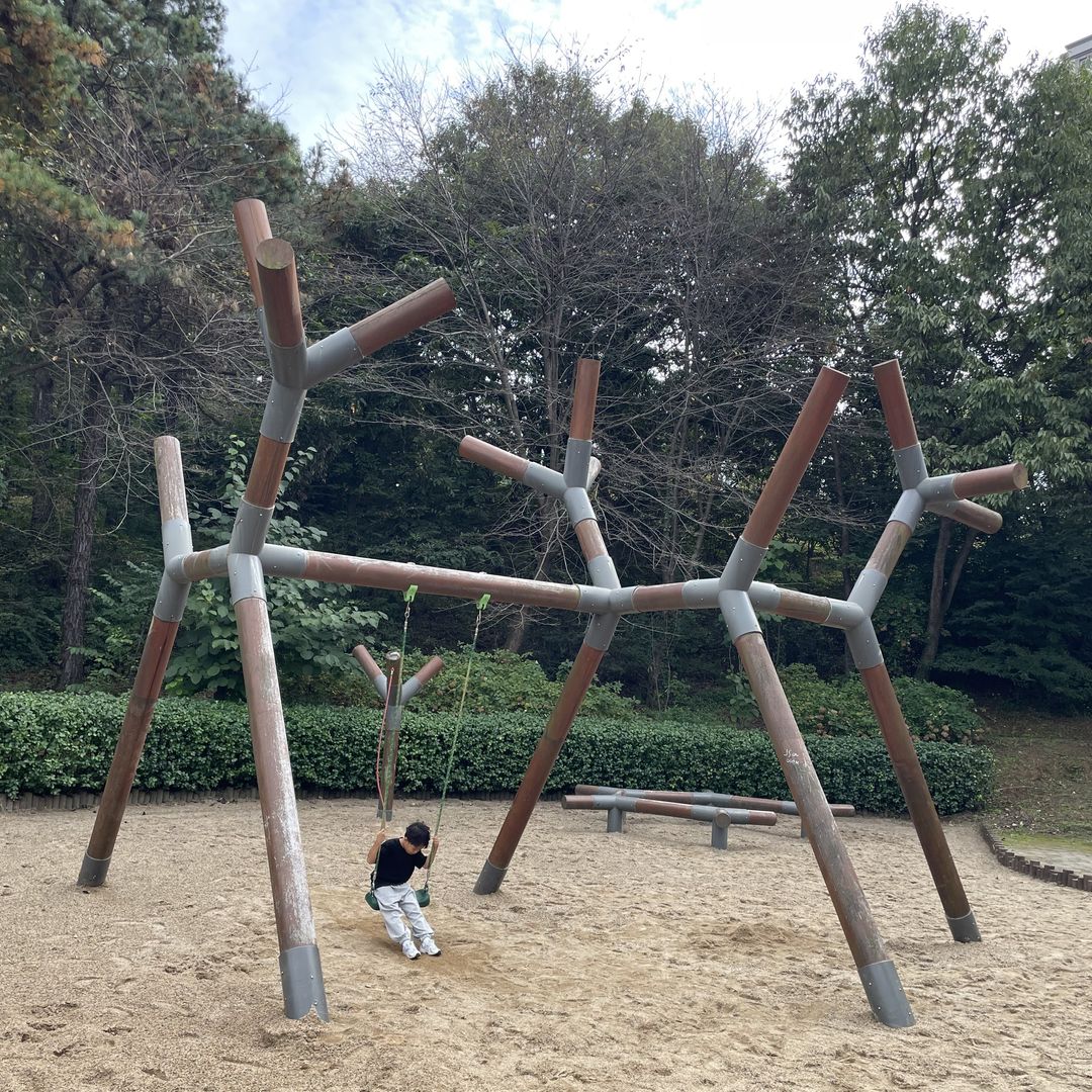 https://image.mom-mom.net/eyJidWNrZXQiOiJtb21tb20tbW9tc3RvdWNoIiwia2V5IjoicGxhY2VzLzY4Zjg2NmM4ZTNlZTdkOTc2YzlhMzlkYy5qcGciLCJlZGl0cyI6eyJyZXNpemUiOnsid2lkdGgiOjUwMCwiaGVpZ2h0Ijo1MDB9fX0=