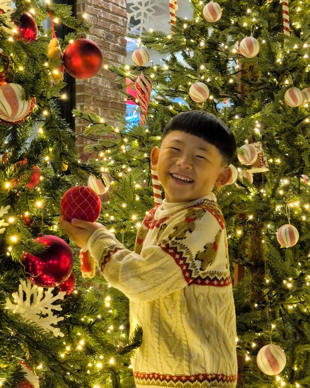 https://image.mom-mom.net/eyJidWNrZXQiOiJtb21tb20tbW9tc3RvdWNoIiwia2V5IjoicGxhY2VzLzY5NDY4YTdhYzQzMjEwMDYxYWE0MDkxNS5qcGciLCJlZGl0cyI6eyJyZXNpemUiOnsid2lkdGgiOjM5OSwiaGVpZ2h0Ijo1MDB9fX0=