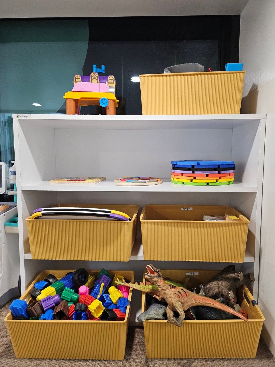 https://image.mom-mom.net/eyJidWNrZXQiOiJtb21tb20tbW9tc3RvdWNoIiwia2V5IjoicGxhY2VzLzY5MDg1NzcwMmVjNDc0ODIyMmFjNGQ1ZS5qcGciLCJlZGl0cyI6eyJyZXNpemUiOnsid2lkdGgiOjM3NSwiaGVpZ2h0Ijo1MDB9fX0=