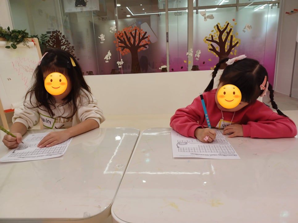 https://image.mom-mom.net/eyJidWNrZXQiOiJtb21tb20tbW9tc3RvdWNoIiwia2V5IjoicGxhY2VzLzY5MWJjZjIyNjJjZTM0MGRmZmE1OTUzYS5qcGciLCJlZGl0cyI6eyJyZXNpemUiOnsid2lkdGgiOjUwMCwiaGVpZ2h0IjozNzV9fX0=