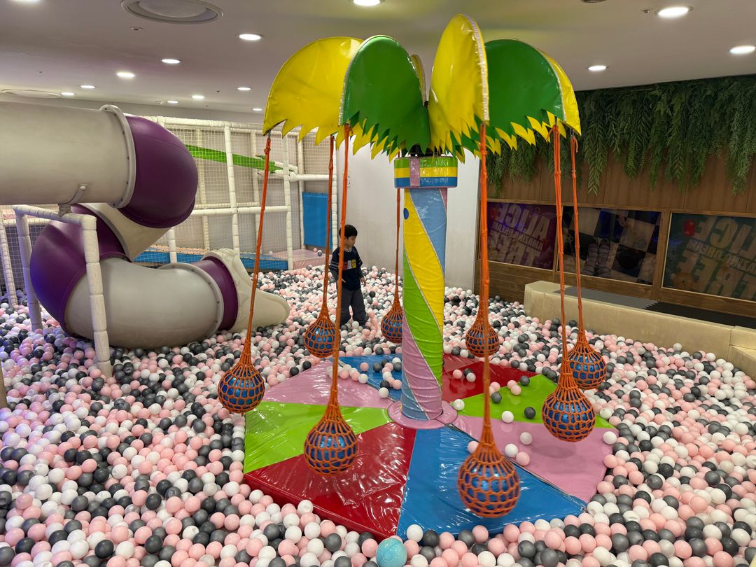 엘리스트리키즈카페 롯데백화점 일산점