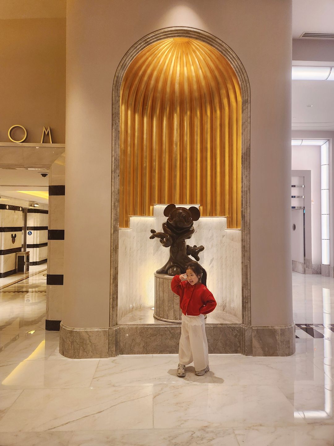 디즈니스 할리우드 호텔