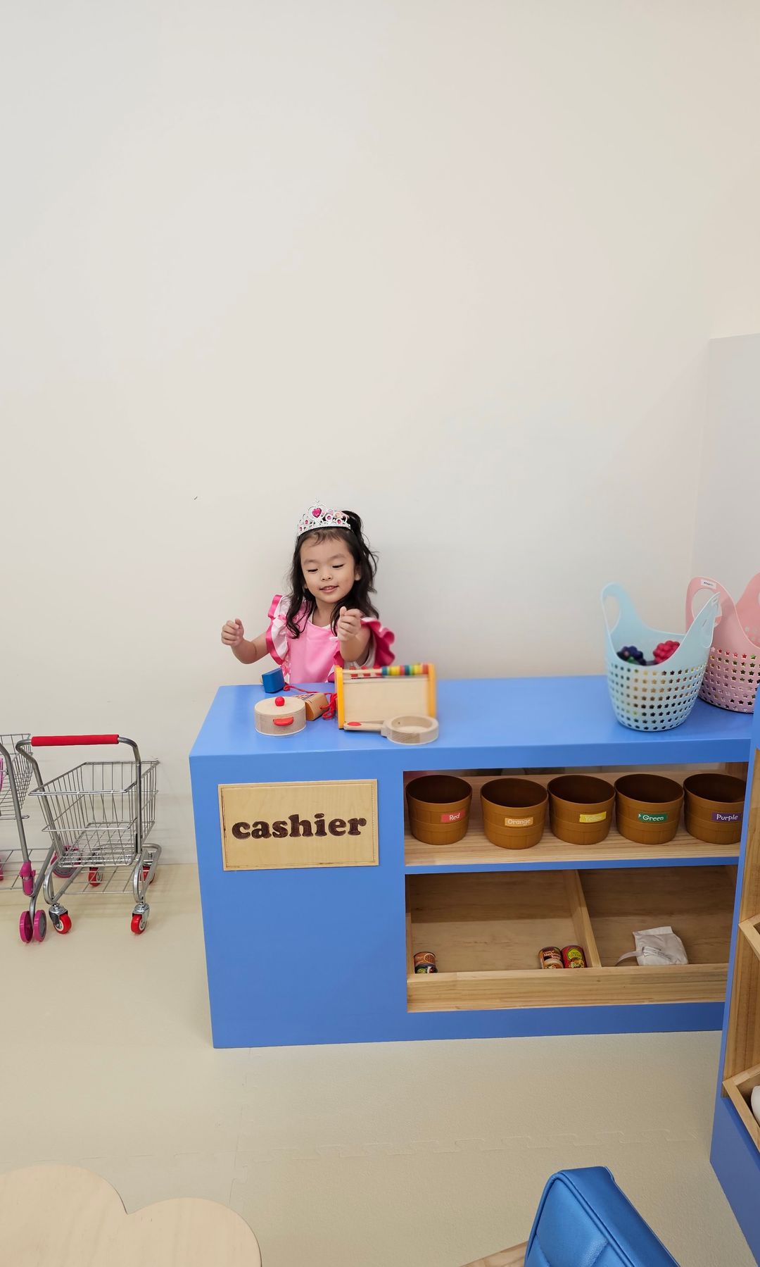 https://image.mom-mom.net/eyJidWNrZXQiOiJtb21tb20tbW9tc3RvdWNoIiwia2V5IjoicGxhY2VzLzY5YzRhYWE2YWU4MjhmNzc2NThhZTY3Ni5qcGciLCJlZGl0cyI6eyJyZXNpemUiOnsid2lkdGgiOjMwMCwiaGVpZ2h0Ijo1MDB9fX0=