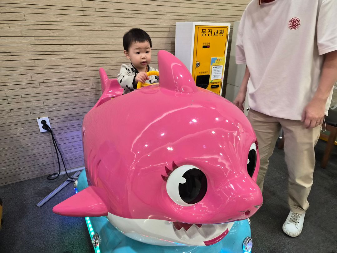 https://image.mom-mom.net/eyJidWNrZXQiOiJtb21tb20tbW9tc3RvdWNoIiwia2V5IjoicGxhY2VzLzY5ZTZlNDg4ZjJhYzM2NTRjN2U1NzAyYi5qcGciLCJlZGl0cyI6eyJyZXNpemUiOnsid2lkdGgiOjUwMCwiaGVpZ2h0IjozNzV9fX0=