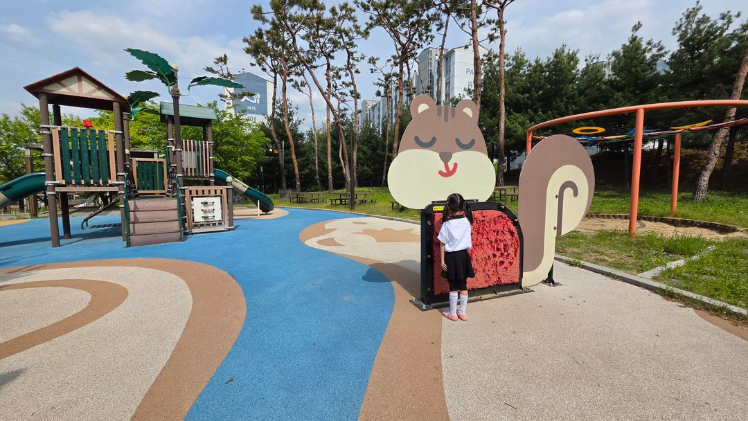 https://image.mom-mom.net/eyJidWNrZXQiOiJtb21tb20tbW9tc3RvdWNoIiwia2V5IjoicGxhY2VzLzY5ZjFlNTk4ZjM3YTNlODdiNGI0ZTgzYy5qcGciLCJlZGl0cyI6eyJyZXNpemUiOnsid2lkdGgiOjUwMCwiaGVpZ2h0IjoyODF9fX0=