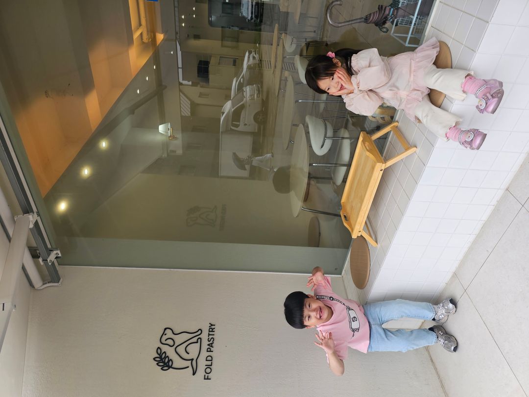 https://image.mom-mom.net/eyJidWNrZXQiOiJtb21tb20tbW9tc3RvdWNoIiwia2V5IjoicGxhY2VzLzY5ZjZlNjEwMTdlODFjYTcwNTUzMWMwMi5qcGciLCJlZGl0cyI6eyJyZXNpemUiOnsid2lkdGgiOjEwODAsIndpdGhvdXRFbmxhcmdlbWVudCI6dHJ1ZX19fQ==