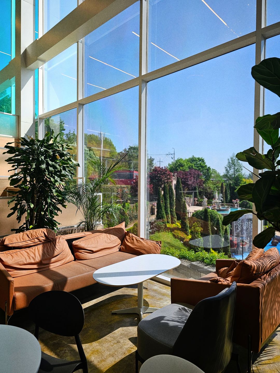 https://image.mom-mom.net/eyJidWNrZXQiOiJtb21tb20tbW9tc3RvdWNoIiwia2V5IjoicGxhY2VzLzY5ZmEwY2U3NDg3ZmZlZDYzNTNiOTdiOC5qcGciLCJlZGl0cyI6eyJyZXNpemUiOnsid2lkdGgiOjM3NSwiaGVpZ2h0Ijo1MDB9fX0=
