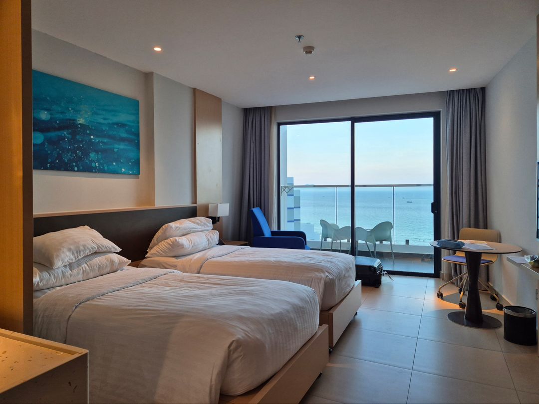 The Empyrean Cam Ranh Beach Resort