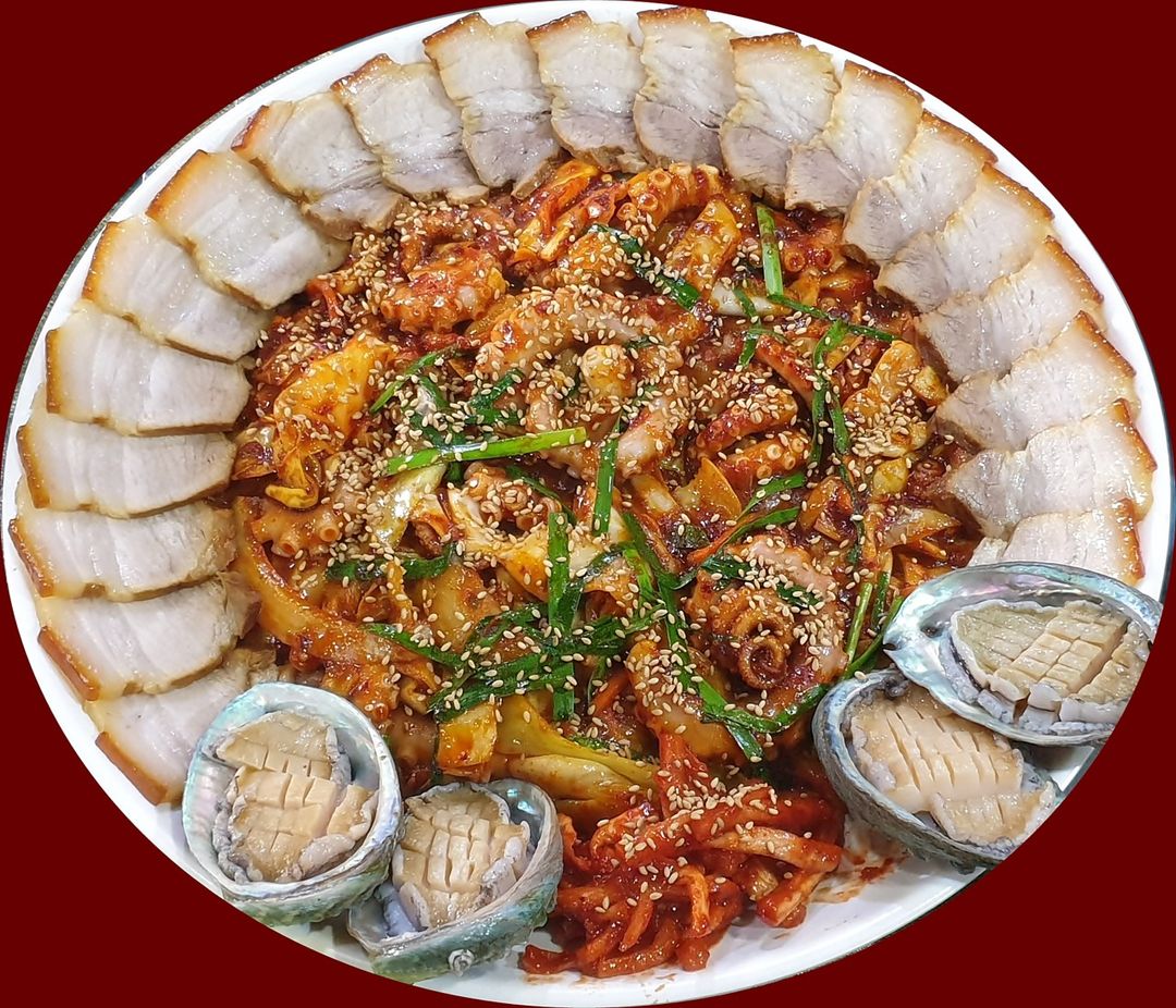 https://image.mom-mom.net/eyJidWNrZXQiOiJtb21tb20tbW9tc3RvdWNoIiwia2V5IjoicGxhY2VzLzZhNjFiMzU1Y2I5NDYwODc5NTA3MDhjNi5qcGVnIiwiZWRpdHMiOnsicmVzaXplIjp7IndpZHRoIjo1MDAsImhlaWdodCI6NDI4fX19