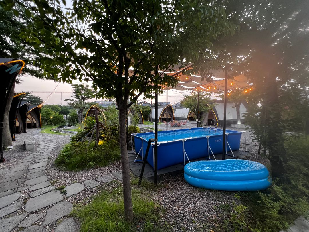 https://image.mom-mom.net/eyJidWNrZXQiOiJtb21tb20tbW9tc3RvdWNoIiwia2V5IjoicGxhY2VzLzZhNmIxZjljYmU2ZTAxMDgyNDI4NWYyZS5qcGciLCJlZGl0cyI6eyJyZXNpemUiOnsid2lkdGgiOjUwMCwiaGVpZ2h0IjozNzV9fX0=