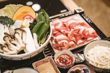 https://image.mom-mom.net/eyJidWNrZXQiOiJtb21tb20tbW9tc3RvdWNoIiwia2V5IjoicGxhY2VzLzZhNmM1MDBmNTlkMTQ0YWVkYmNmYjA0Yy5qcGciLCJlZGl0cyI6eyJyZXNpemUiOnsid2lkdGgiOjUwMCwiaGVpZ2h0IjozMzJ9fX0=