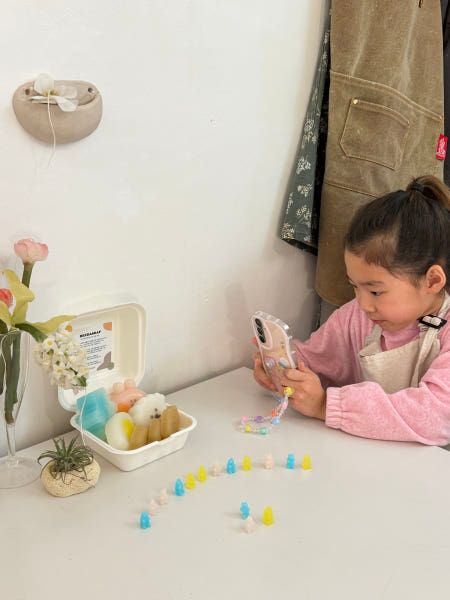 https://image.mom-mom.net/eyJidWNrZXQiOiJtb21tb20tbW9tc3RvdWNoIiwia2V5IjoicGxhY2VzLzZhN2VjMzJlYzI1NTVmNmJmM2Y0OTgwNS5qcGVnIiwiZWRpdHMiOnsicmVzaXplIjp7IndpZHRoIjozNzUsImhlaWdodCI6NTAwfX19