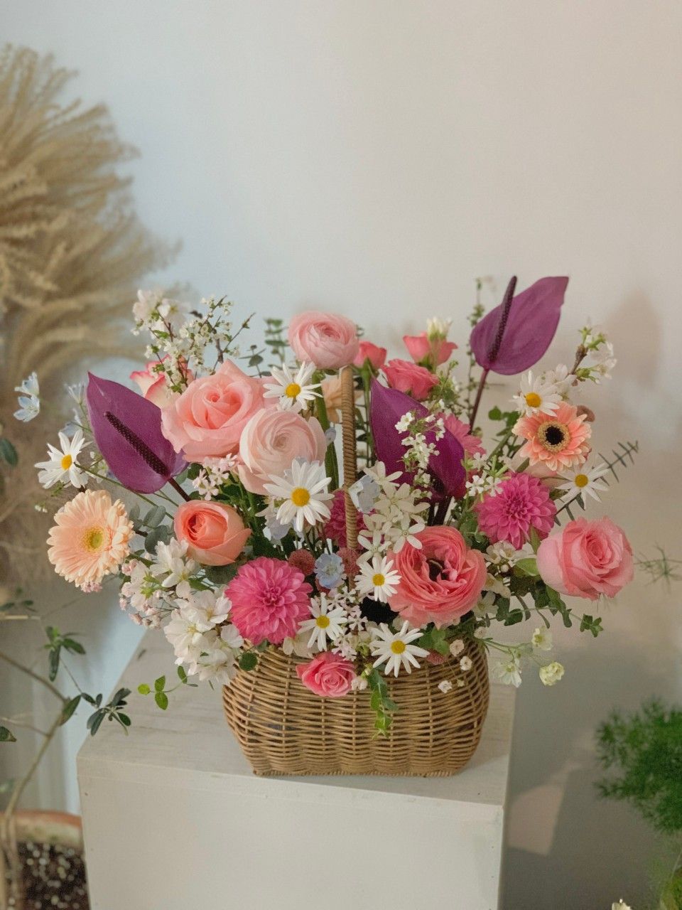 https://image.mom-mom.net/eyJidWNrZXQiOiJtb21tb20tbW9tc3RvdWNoIiwia2V5IjoicGxhY2VzLzZhMTY4NGM1MjljNWJmMTQyMWRjMzI4ZC5qcGciLCJlZGl0cyI6eyJyZXNpemUiOnsid2lkdGgiOjM3NSwiaGVpZ2h0Ijo1MDB9fX0=