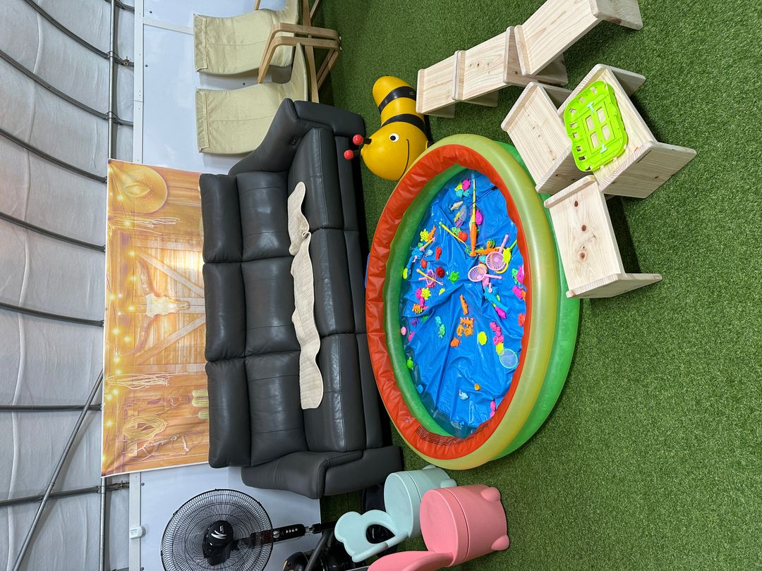 https://image.mom-mom.net/eyJidWNrZXQiOiJtb21tb20tbW9tc3RvdWNoIiwia2V5IjoicGxhY2VzLzZhMTkwMDE3NGQxYmZiMzk5YWNmYWVlYi5qcGVnIiwiZWRpdHMiOnsicmVzaXplIjp7IndpZHRoIjo1MDAsImhlaWdodCI6Mzc1fX19
