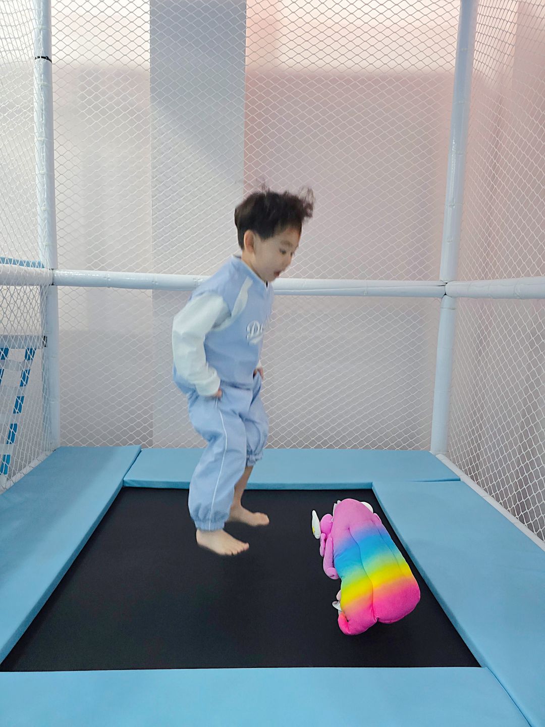 https://image.mom-mom.net/eyJidWNrZXQiOiJtb21tb20tbW9tc3RvdWNoIiwia2V5IjoicGxhY2VzLzZhMWFmOWJkMjhiNTc3Yzk2YWZmN2QwYy5qcGciLCJlZGl0cyI6eyJyZXNpemUiOnsid2lkdGgiOjM3NSwiaGVpZ2h0Ijo1MDB9fX0=