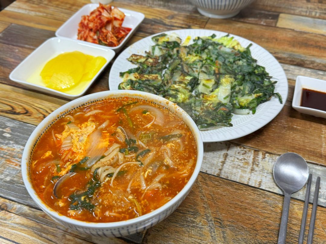 옥이네 칼국수