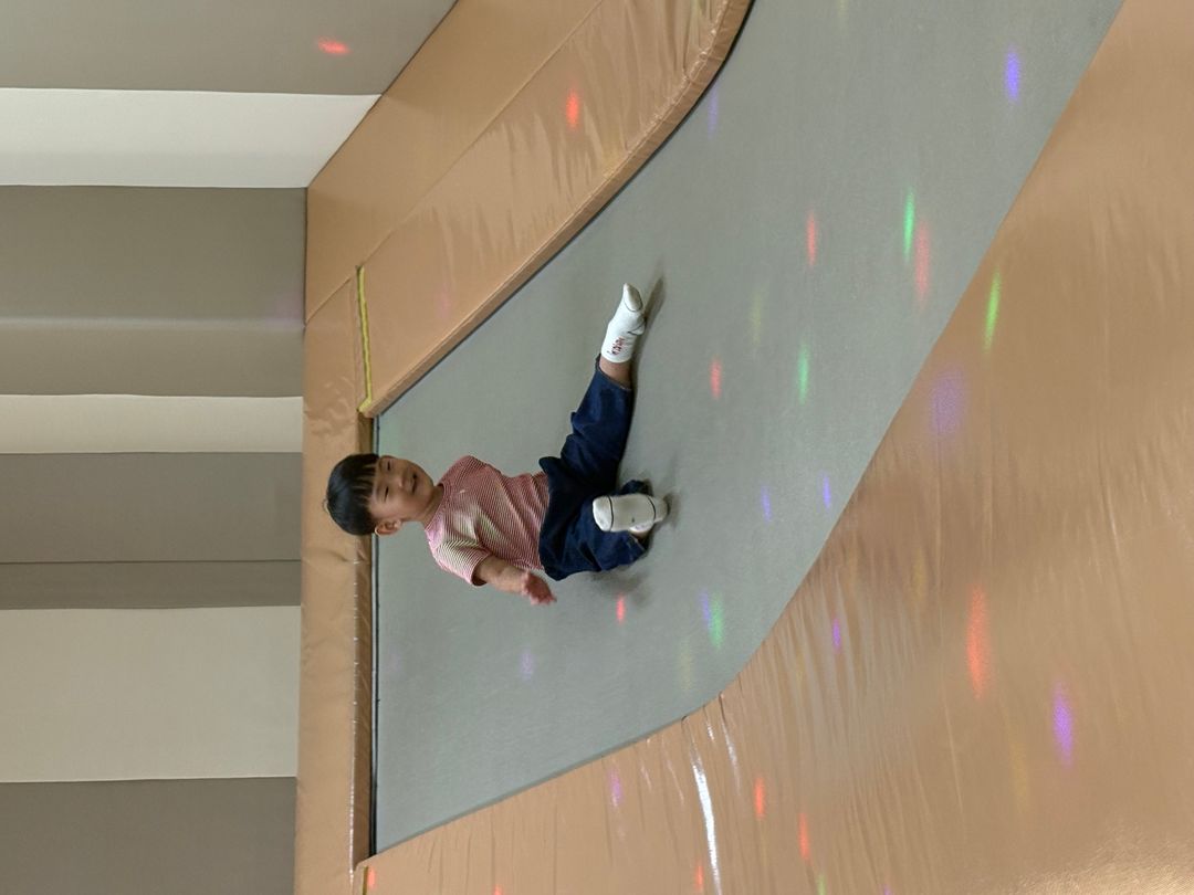 https://image.mom-mom.net/eyJidWNrZXQiOiJtb21tb20tbW9tc3RvdWNoIiwia2V5IjoicGxhY2VzLzZhMzBmNWI0MmJmYTQ3ZTJkODg4YTY2NS5qcGVnIiwiZWRpdHMiOnsicmVzaXplIjp7IndpZHRoIjoxMDgwLCJ3aXRob3V0RW5sYXJnZW1lbnQiOnRydWV9fX0=