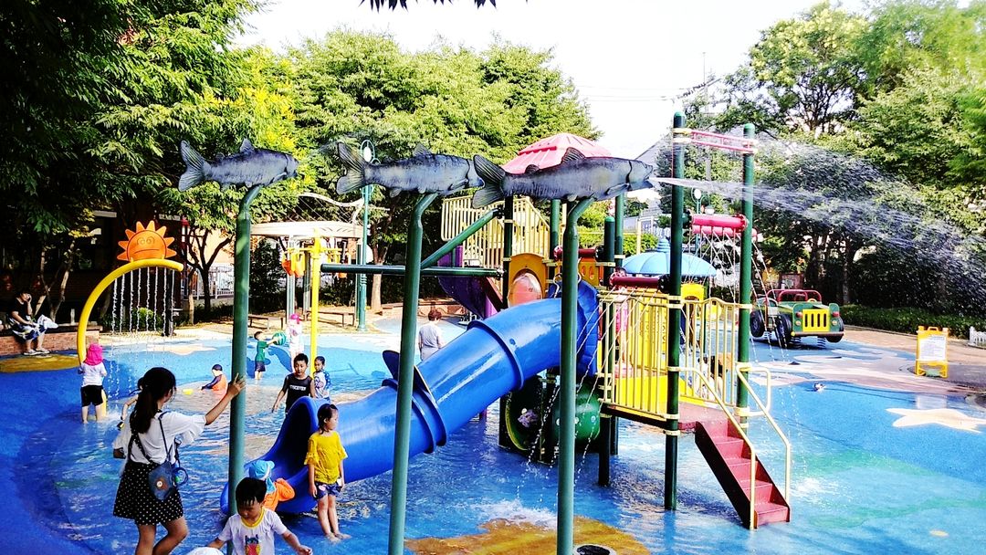 https://image.mom-mom.net/eyJidWNrZXQiOiJtb21tb20tbW9tc3RvdWNoIiwia2V5IjoicGxhY2VzLzZhM2NhMmM5YzM5Y2Y1YjBhMWIxOTJkOS5qcGciLCJlZGl0cyI6eyJyZXNpemUiOnsid2lkdGgiOjUwMCwiaGVpZ2h0IjoyODF9fX0=