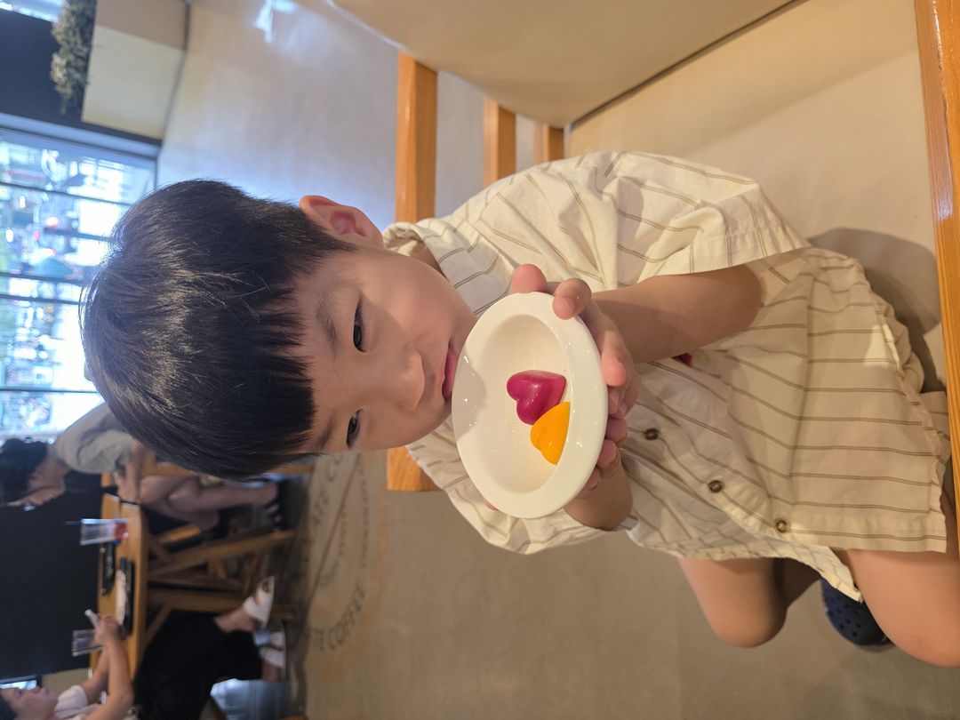 https://image.mom-mom.net/eyJidWNrZXQiOiJtb21tb20tbW9tc3RvdWNoIiwia2V5IjoicGxhY2VzLzZhYjY4NjEyMjQ1YmM0ODBlZjFmMjU1OS5qcGciLCJlZGl0cyI6eyJyZXNpemUiOnsid2lkdGgiOjEwODAsIndpdGhvdXRFbmxhcmdlbWVudCI6dHJ1ZX19fQ==